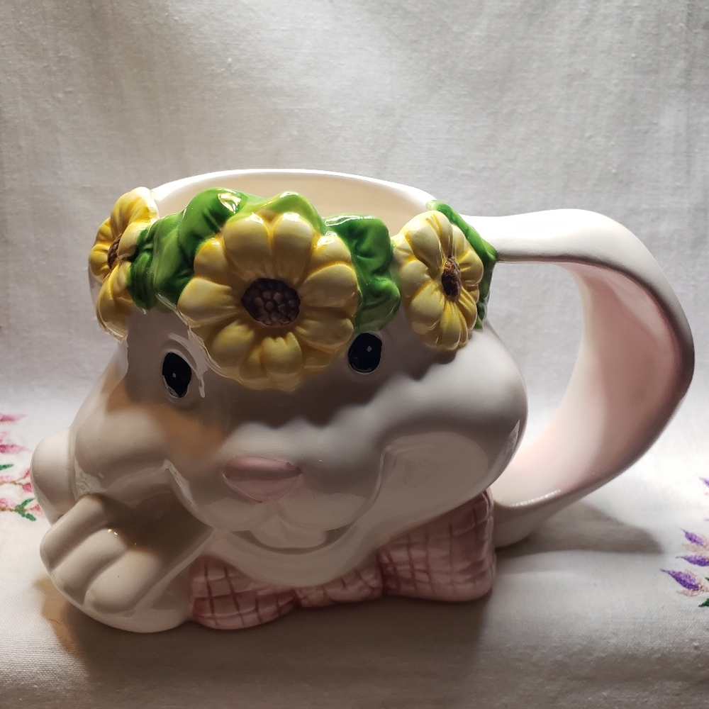 Vintage WCL Sweet Bunny Rabbit 3D Planter Or Decor